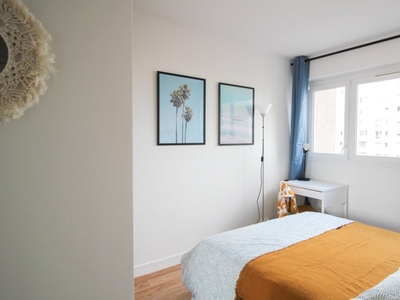Chambres à louer dans un appartement de 5 chambres à Levallois-Perret