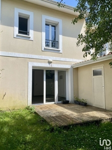 Maison 3 pièces de 61 m² à Artigues-près-Bordeaux (33370)