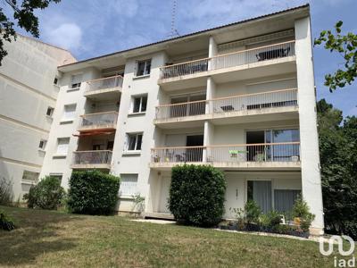 Appartement 3 pièces de 69 m² à Challans (85300)