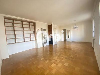 Location appartement 4 pièces 102.76 m²