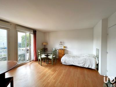 Appartement 1 pièce de 37 m² à - (91000)