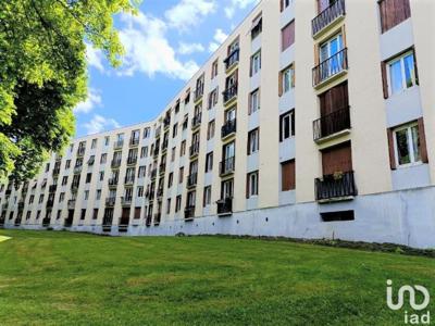 Appartement 3 pièces de 48 m² à Viry-Châtillon (91170)