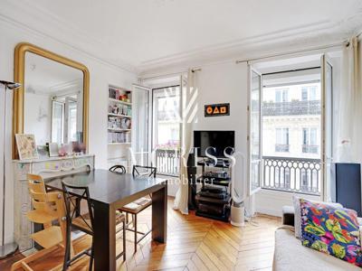 Appartement de luxe de 3 pièces en vente à Champs-Elysées, Madeleine, Triangle d’or, France