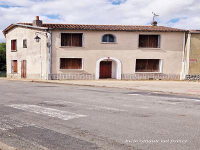 Maison 6 pièces de 112 m² à Pougne-Hérisson (79130)