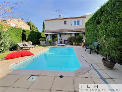 Maison de 4 pièces de luxe en vente à Baillargues, France