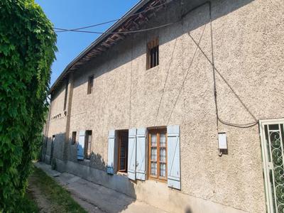 Maison de 4 pièces de luxe en vente à Cailloux-sur-Fontaines, Auvergne-Rhône-Alpes