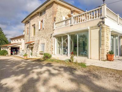 Maison de luxe de 15 pièces en vente à Le Grand-Serre, Auvergne-Rhône-Alpes
