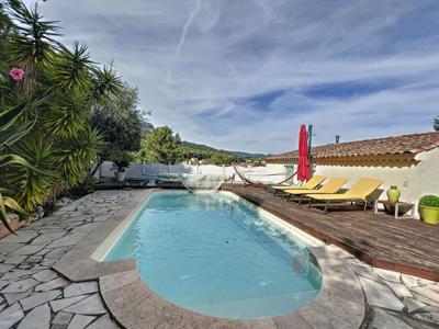 Maison de luxe de 3 chambres en vente à Ollioules, Provence-Alpes-Côte d'Azur