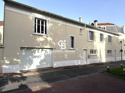 Maison de luxe de 6 pièces en vente à Croissy-sur-Seine, Île-de-France
