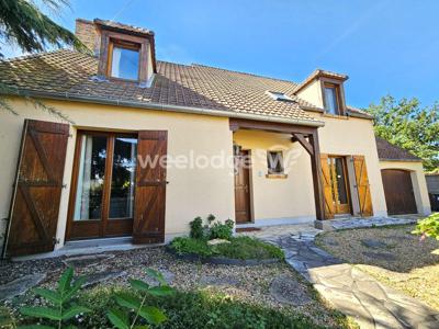 Maison de luxe de 7 pièces en vente à Conflans-Sainte-Honorine, France