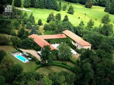 16 room exclusive country house for sale in Castres, France