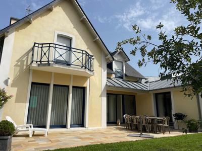 5 room luxury Villa for sale in Dinard, France