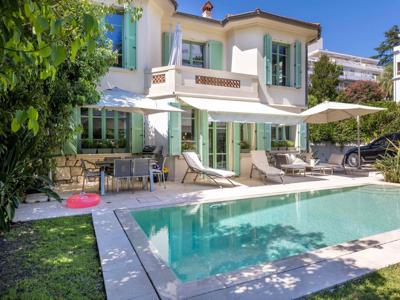 Villa de 7 pièces de luxe en vente 15 Chemin de Tanit, Juan-les-Pins, Provence-Alpes-Côte d'Azur