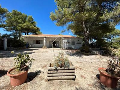 Villa de 7 pièces de luxe en vente Plan-d'Aups-Sainte-Baume, Provence-Alpes-Côte d'Azur