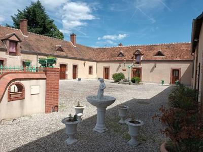 Luxury House for sale in Sully-sur-Loire, France