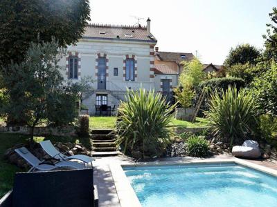 Villa de luxe de 7 pièces en vente Ruelle-sur-Touvre, France