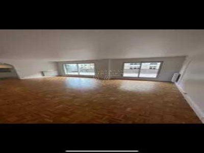 Appartement 4 pièces 111 m²