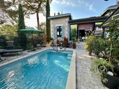 Authentique Villa Arcachonnaise avec piscine centre du Moulleau