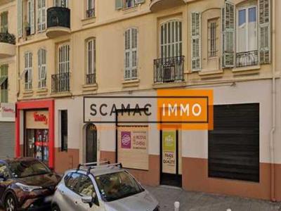 Local commercial 175 m²