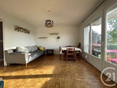 Location meublée appartement 4 pièces 67 m²