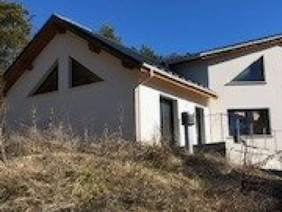 Vente maison 4 pièces 137 m² La Martre (83840)