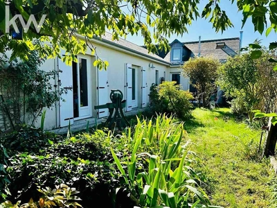 Vente maison 5 pièces 121 m² Saint-Pierre-des-Corps (37700)