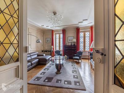 Villa de luxe de 9 pièces en vente Villefranche-sur-Saône, France