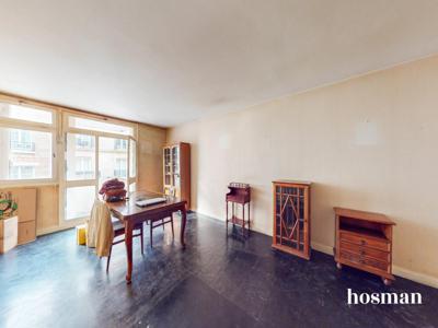 Appartement à rénover avec beau potentiel - 75m2 -Balcon, lumineux - Volontaires - Rue Mathurin Régnier 75015 Paris