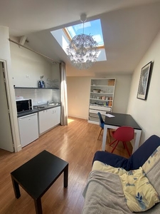 Location meublée appartement 1 pièce 29.7 m²