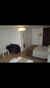 Location meublée appartement 1 pièce 32.42 m²