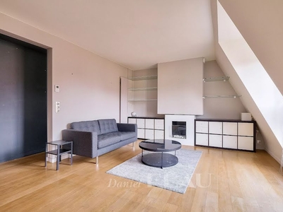 Location meublée appartement 2 pièces 48.8 m²
