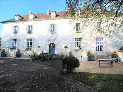 20 room luxury House for sale in Auxerre, France