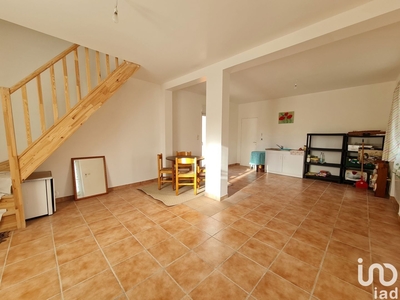 Maison 3 pièces de 67 m² à Mayenne (53100)