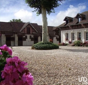 Maison 6 pièces de 133 m² à Gournay-en-Bray (76220)