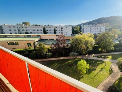 Appartement 3 pièces de 63 m² à Mandelieu-la-Napoule (06210)