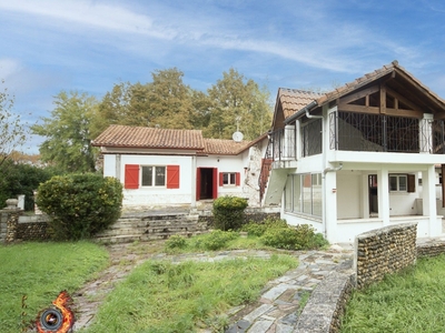 Maison 5 pièces de 122 m² à Mont-de-Marsan (40000)
