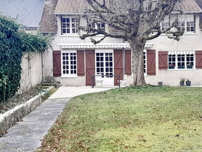 Vente maison 8 pièces 217 m² Orléans (45000)