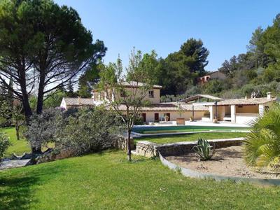 Villa de 5 chambres de luxe en vente Aix-en-Provence, Provence-Alpes-Côte d'Azur