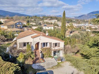 Villa de luxe de 8 pièces en vente Le Rouret, Provence-Alpes-Côte d'Azur