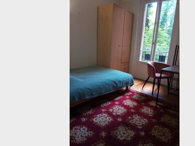 Chambre pour étudiante/ ou femme salariée