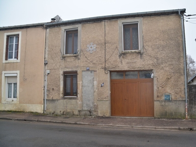 Maison 4 pièces de 90 m² à Bourbonne-les-Bains (52400)