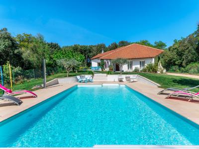 La Villa de Colonzelle avec piscine, proche de Grignan en Drôme Provençale.