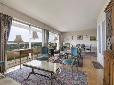 5 bedroom luxury Apartment for sale in Saint-Germain-en-Laye, Île-de-France