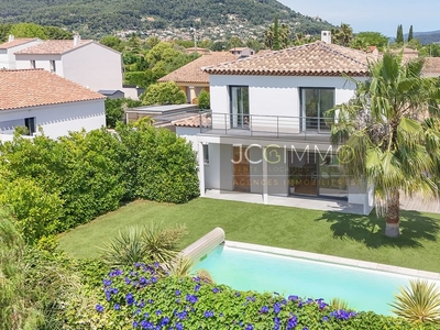 Maison de luxe de 4 chambres en vente à Solliés Farlède, Provence-Alpes-Côte d'Azur