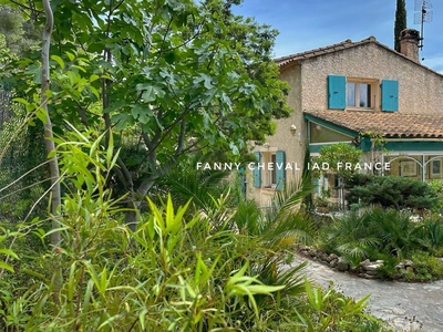 Vente maison 8 pièces 139 m² Sanary-sur-Mer (83110)