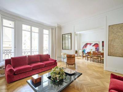 Appartement de 6 pièces de luxe en vente à Champs-Elysées, Madeleine, Triangle d’or, Paris, Île-de-France
