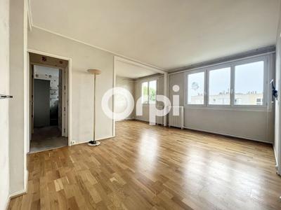 Location appartement 2 pièces 63 m²
