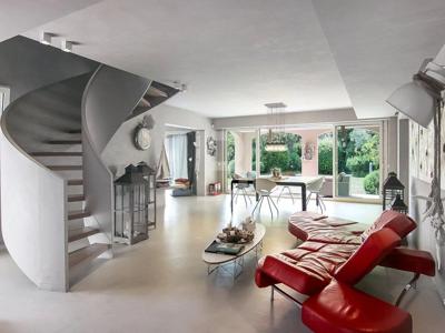 Maison de 8 pièces de luxe en vente à Antibes, Provence-Alpes-Côte d'Azur