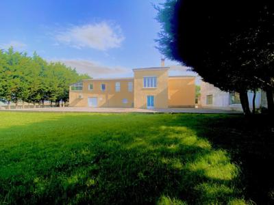 12 room luxury Villa for sale in Loriol-sur-Drôme, France