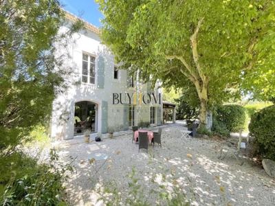 Villa de 6 pièces de luxe en vente Althen-des-Paluds, France
